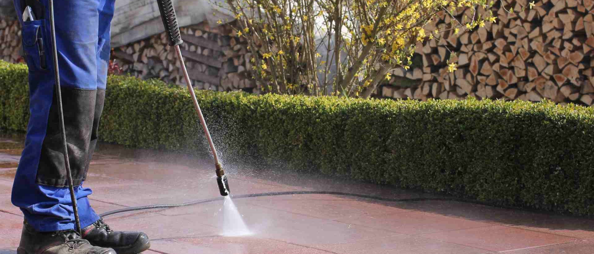 garden maintenance DA6